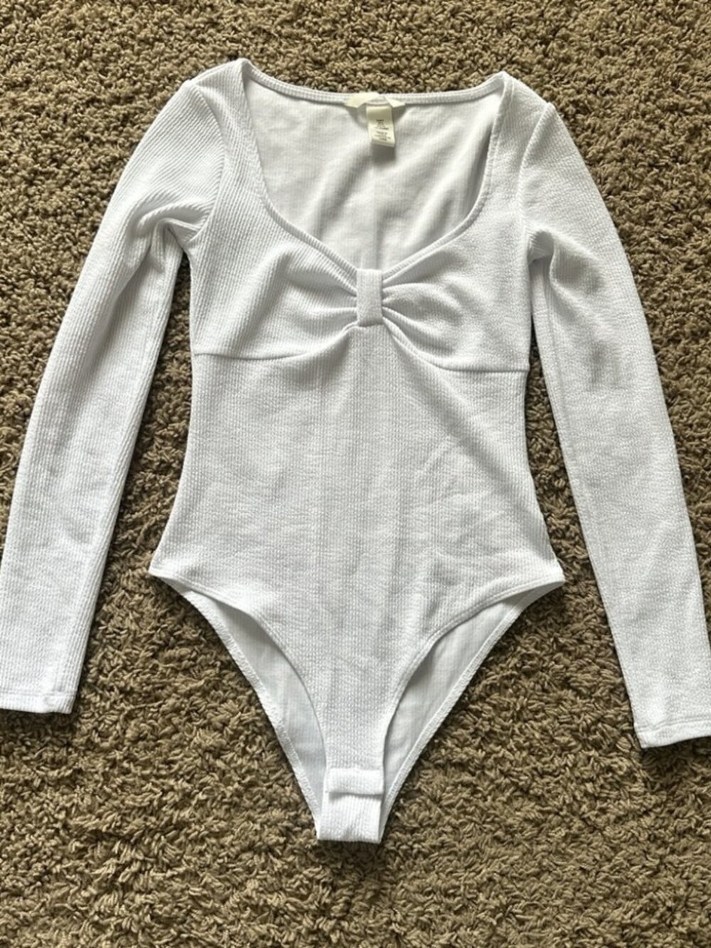 H&M White Long Sleeve Bodysuit Size L